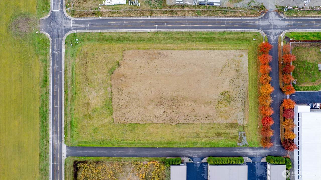 602 Redwood Road - Photo 1