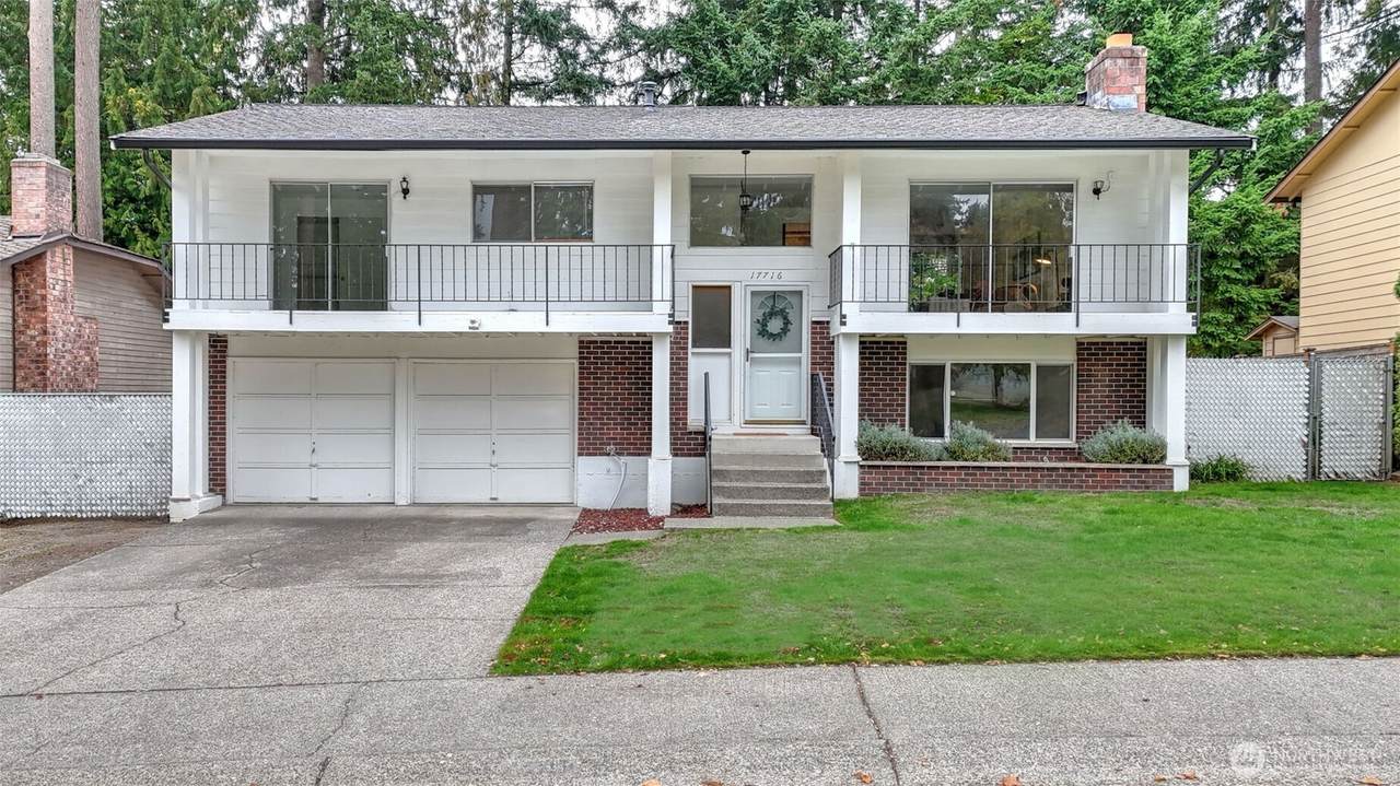 17716 157th Avenue - Photo 1