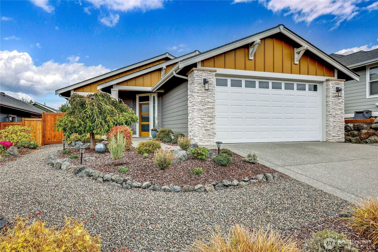 90 Village Green Loop - Photo 1