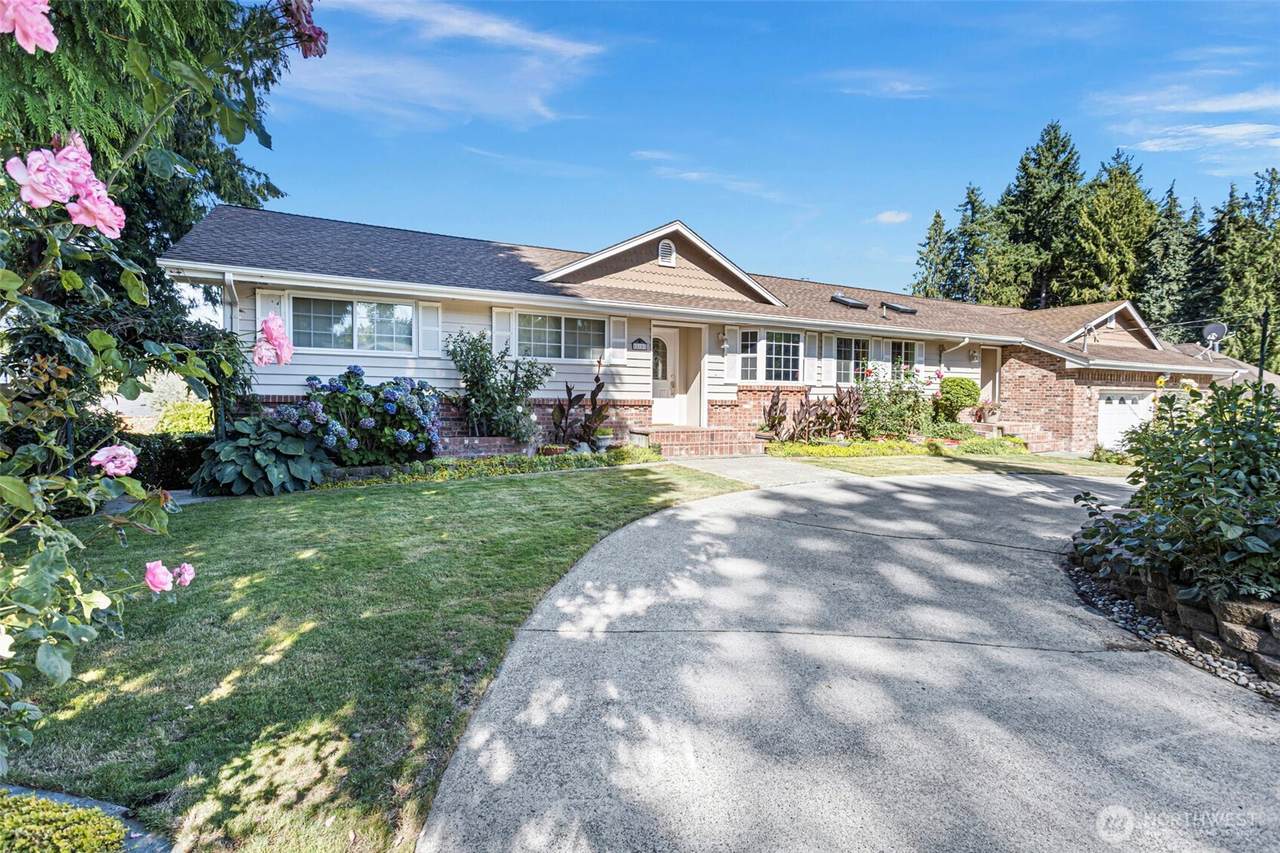 18107 25th Street Ct - Photo 1