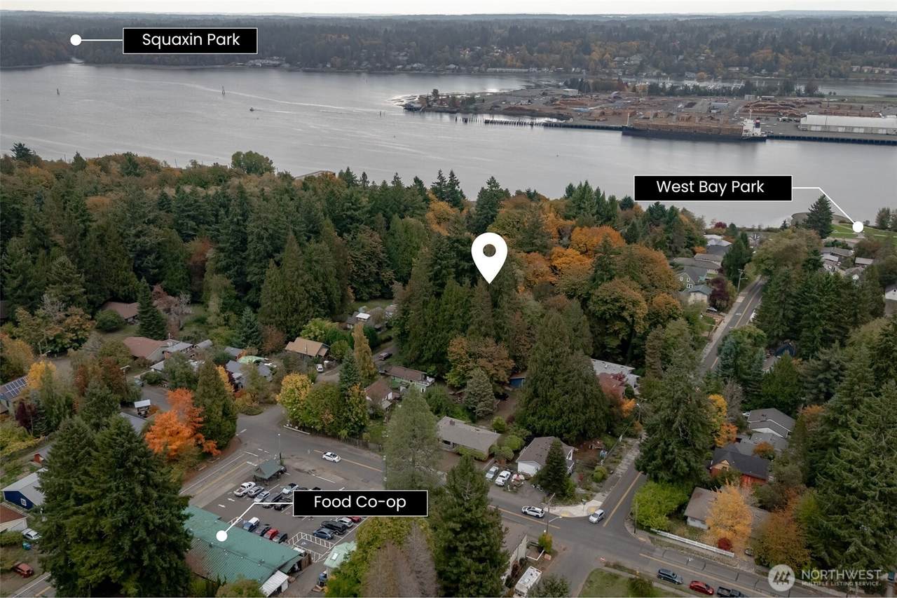 1203 Bowman Avenue - Photo 1