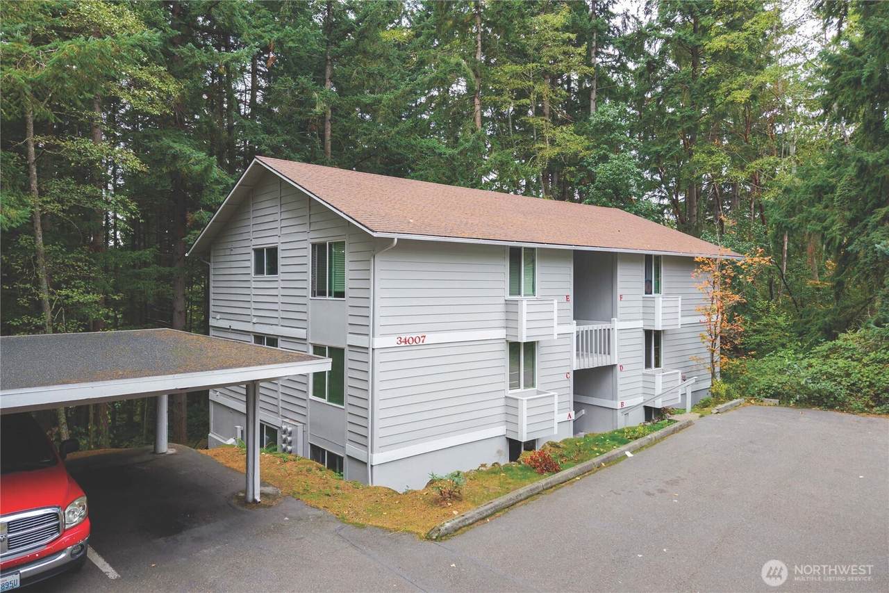 34007 1st Circle - Photo 1