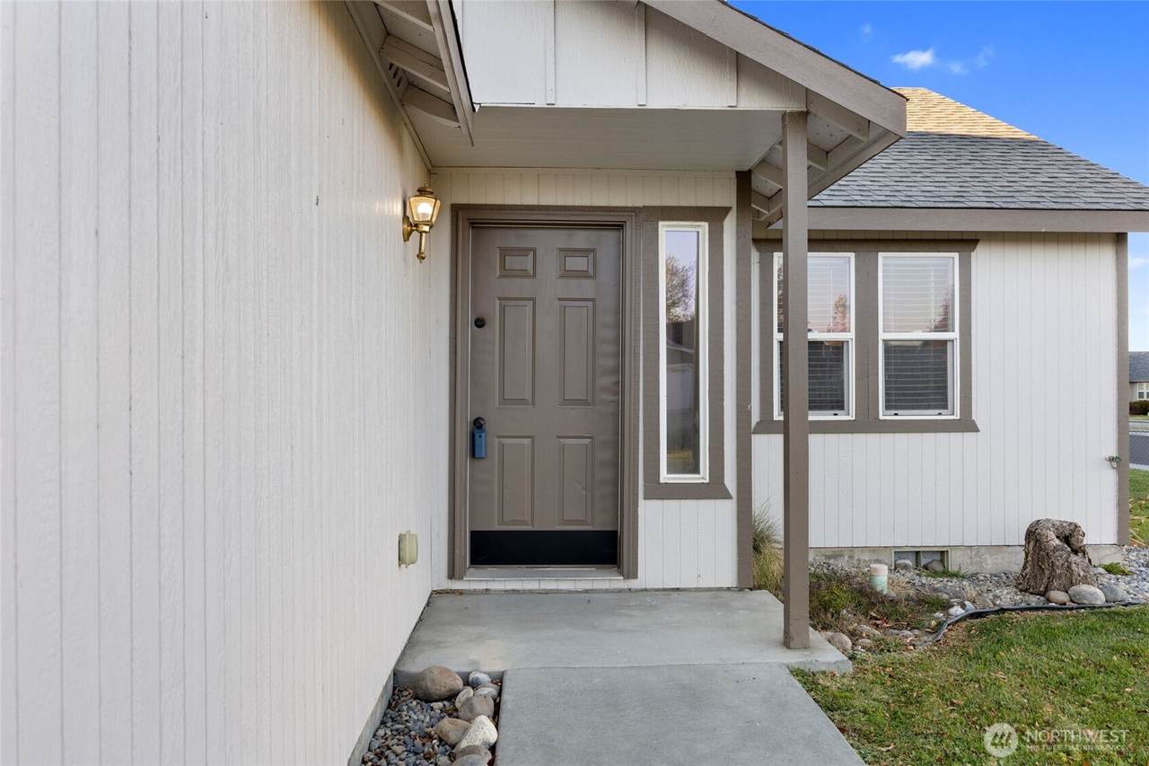 1310 Virginia - Photo 1