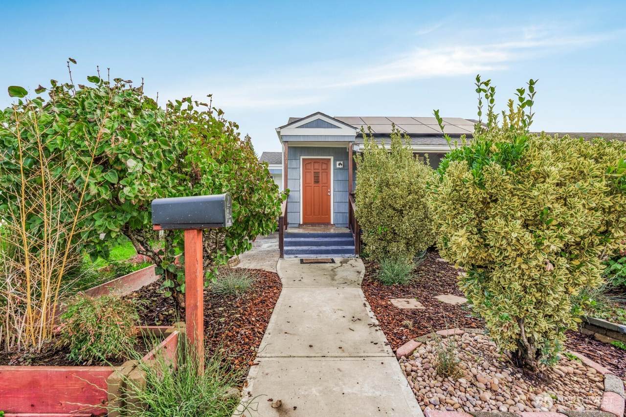 324 28th Avenue - Photo 1