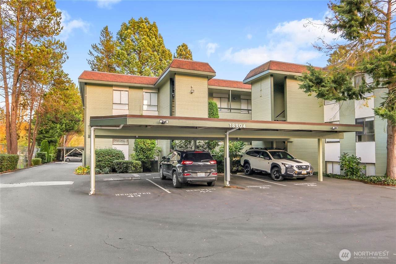 18904 8th Avenue - Photo 1