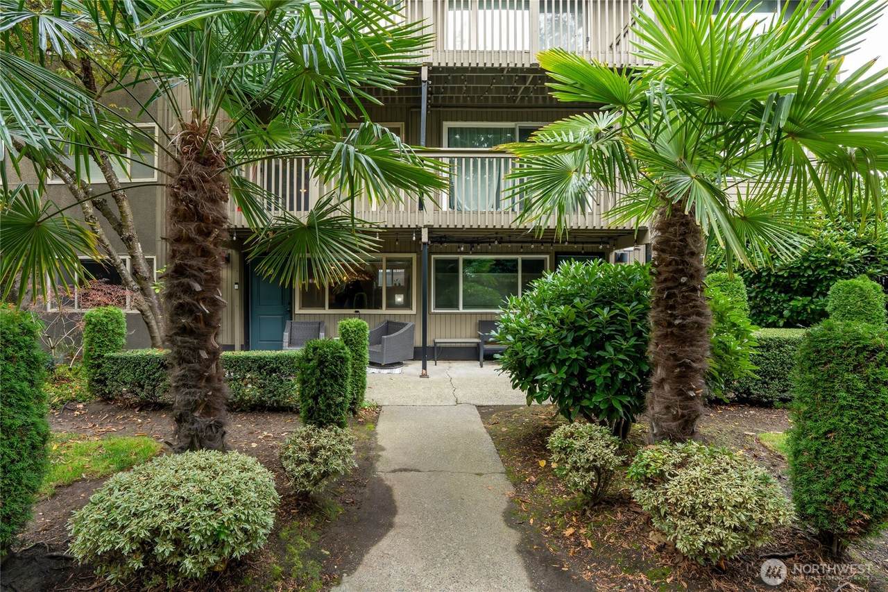 1012 27th Street - Photo 1