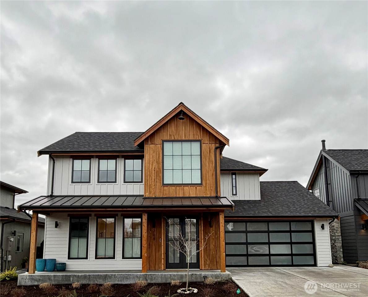 208 Pebblebrook Drive - Photo 1