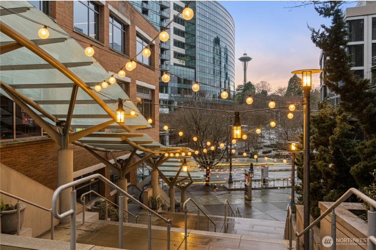 900 Lenora Street - Photo 1