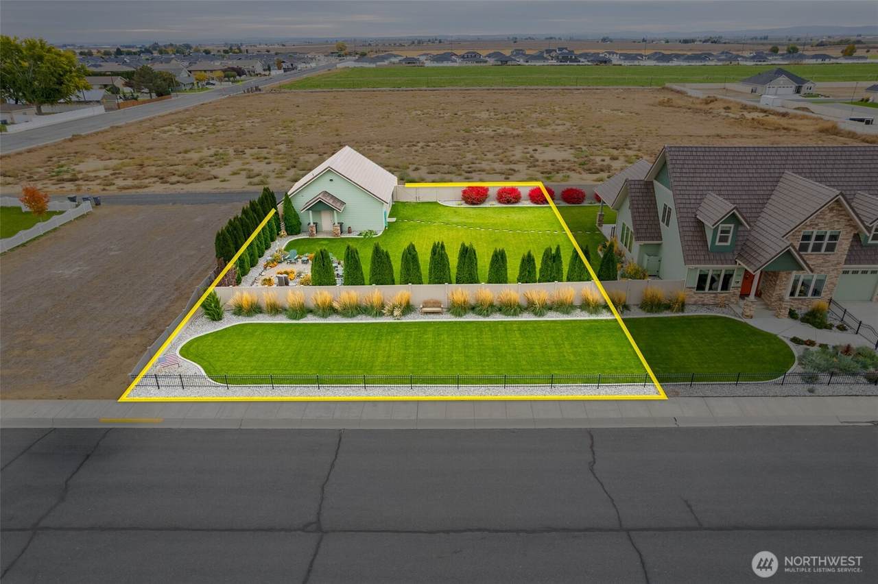 718 L Street - Photo 1