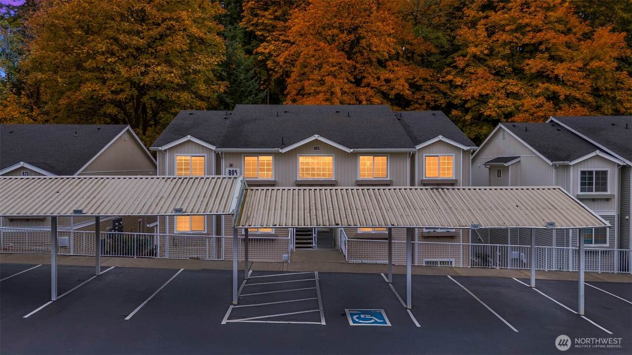 805 Harrington Place - Photo 1