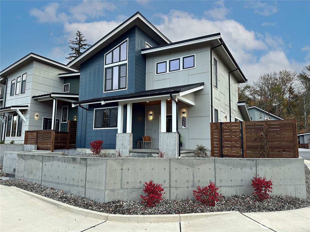 4300 Creston Way - Photo 1