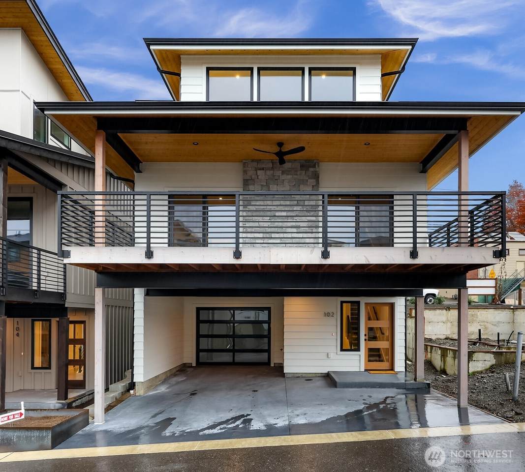 102 Riverwalk Drive - Photo 1