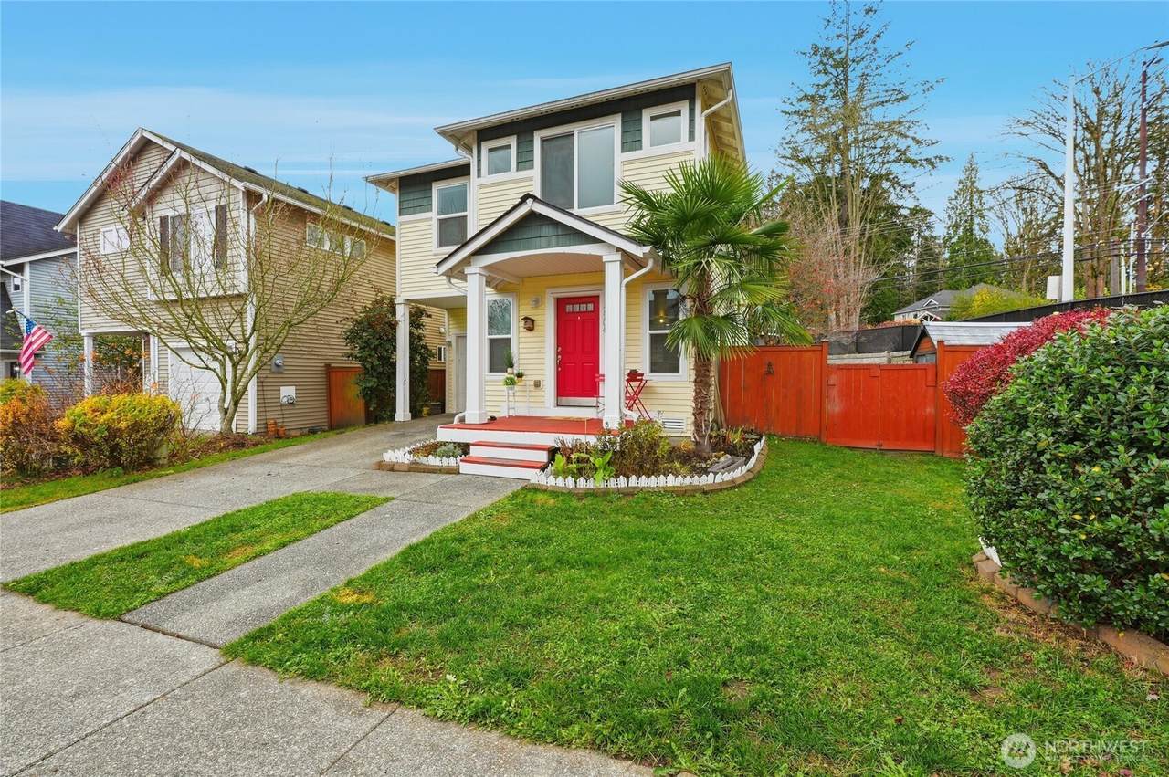 2504 103rd Drive - Photo 1