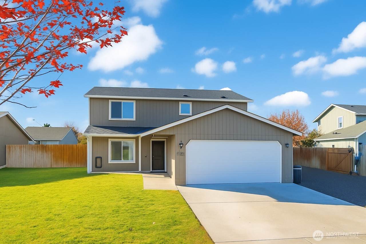 526 Monarch Street - Photo 1