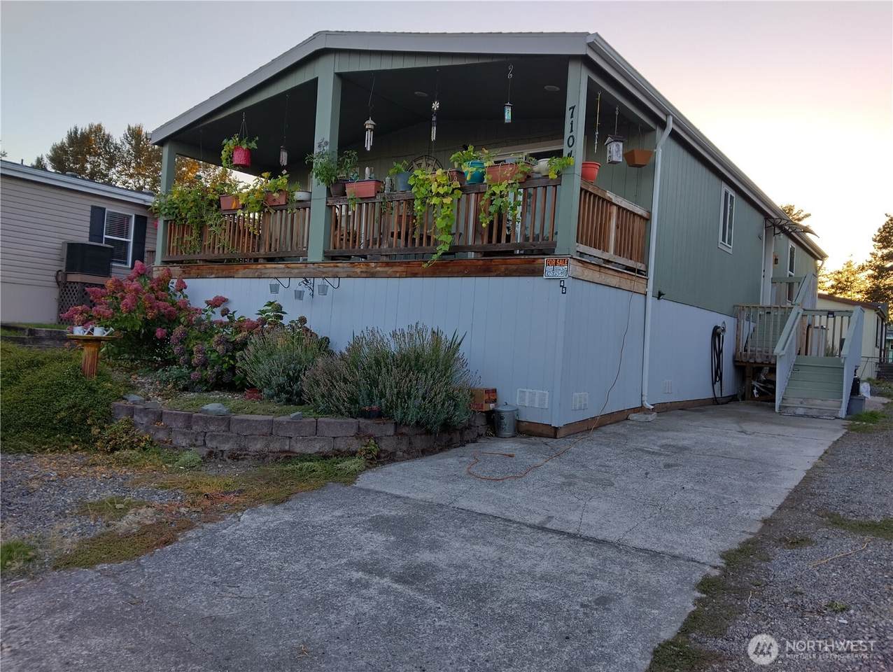 7104 141st Avenue - Photo 1