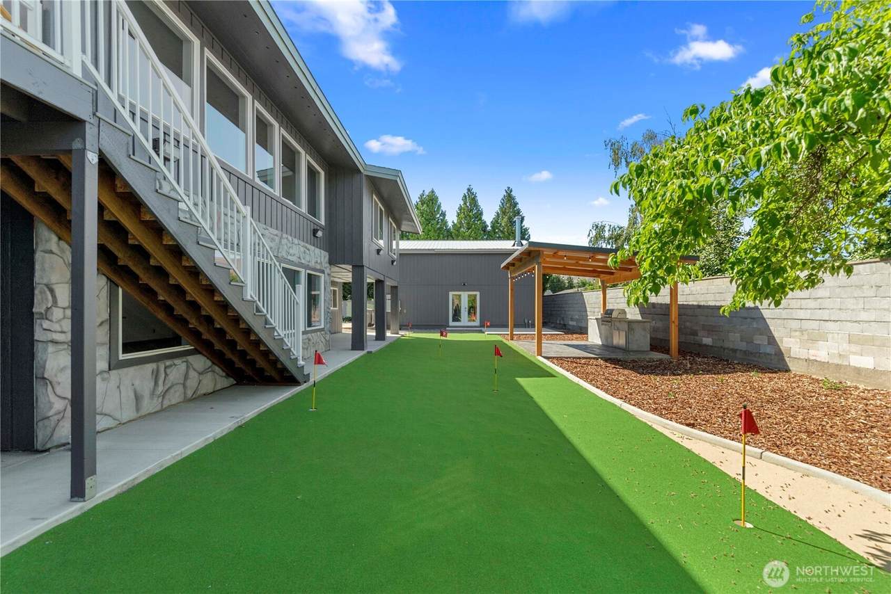 544 Colorado Avenue - Photo 1