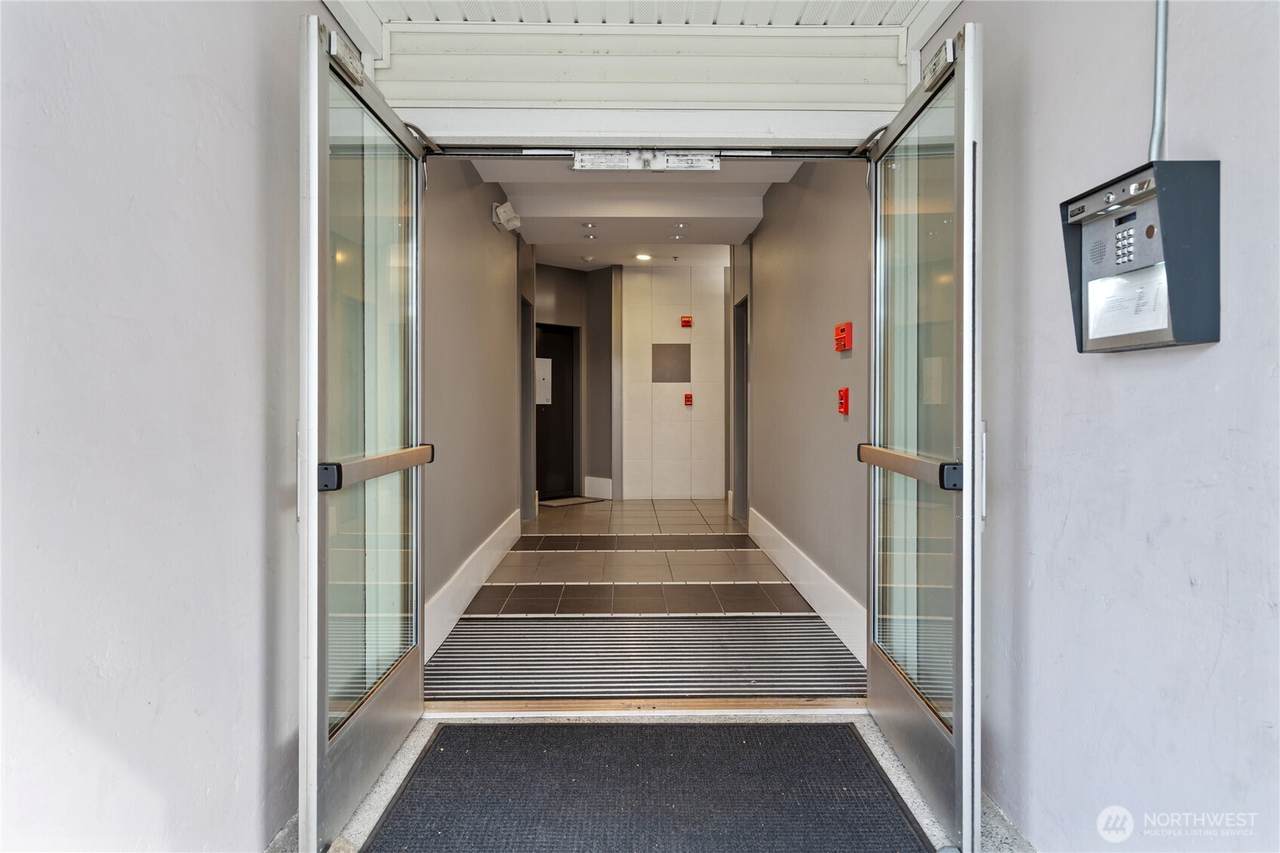 2840 Raymond Street - Photo 1