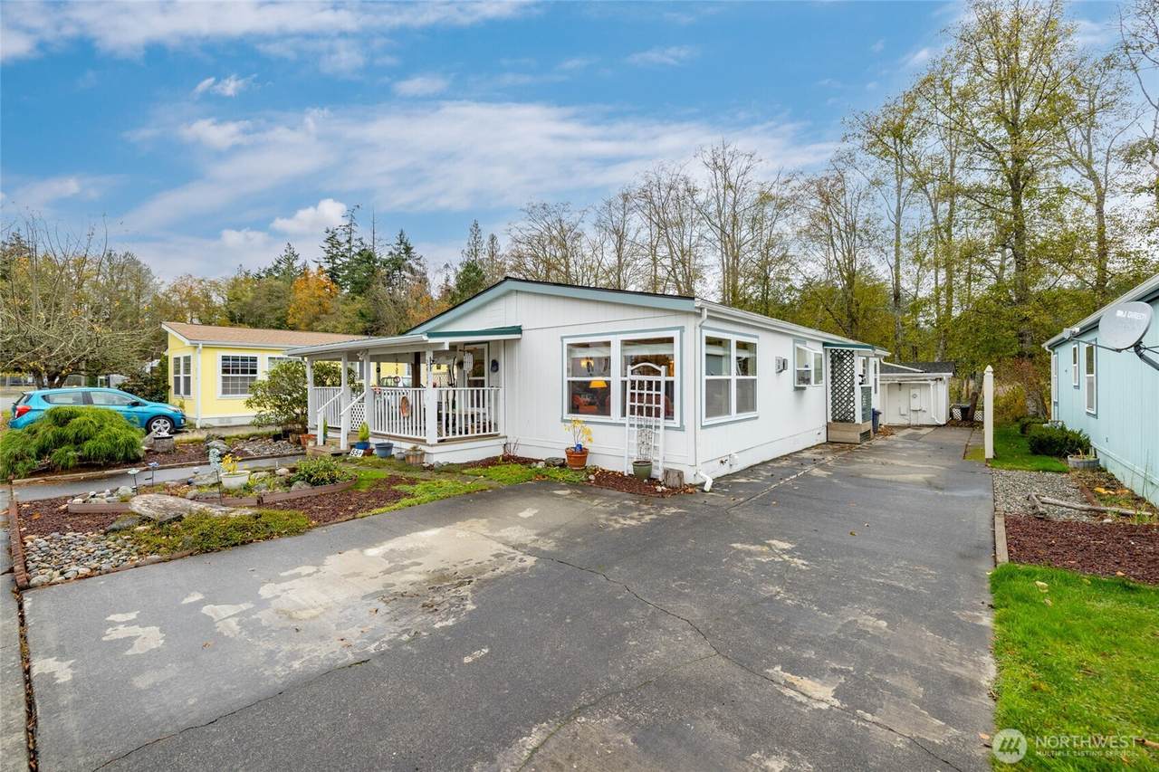 2414 Vista Lane - Photo 1