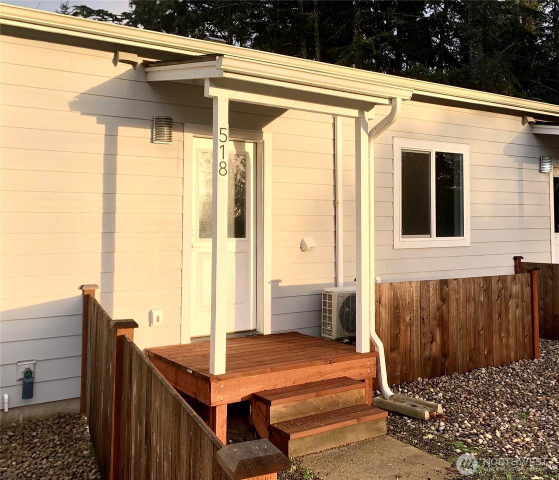 518 Dolphin Avenue - Photo 1