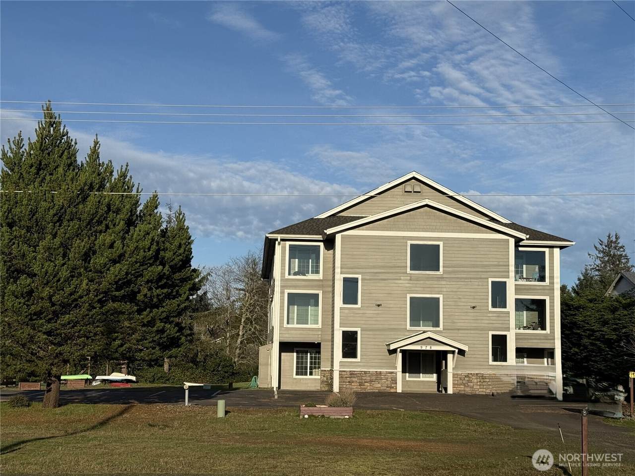 978 Point Brown Avenue - Photo 1