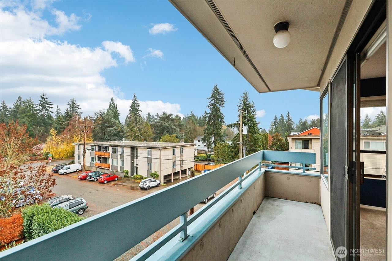 12300 33rd Avenue - Photo 1