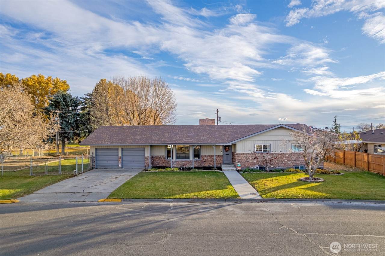 608 H Street - Photo 1