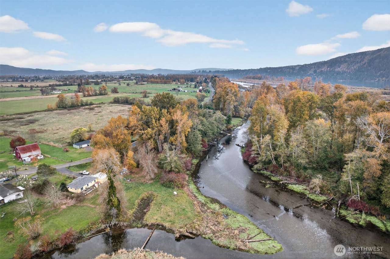 340 Sunny Sands Road - Photo 1