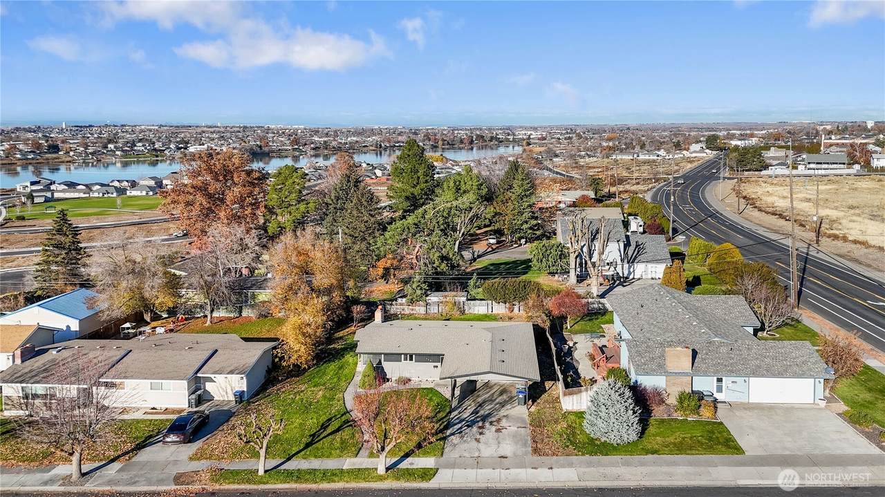 110 Linden Avenue - Photo 1