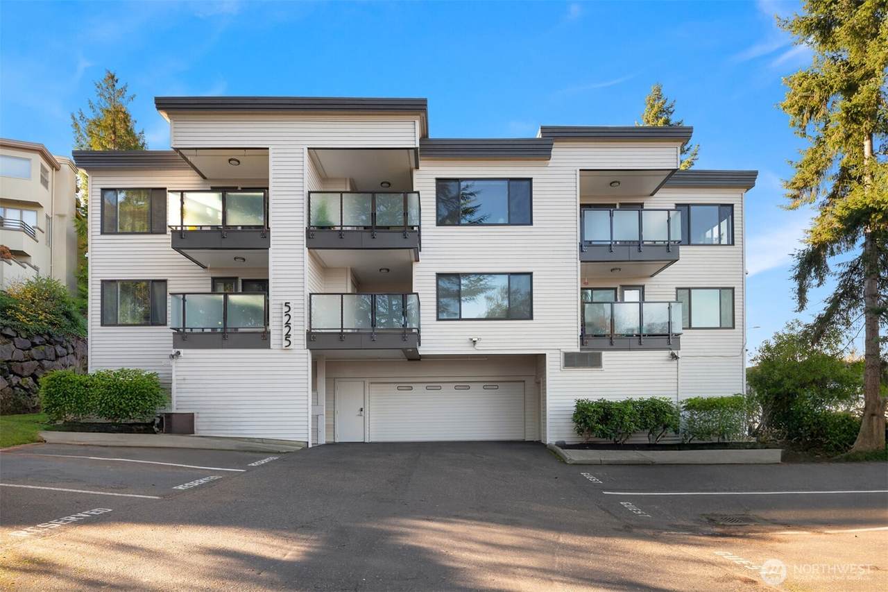 5225 50th Avenue - Photo 1