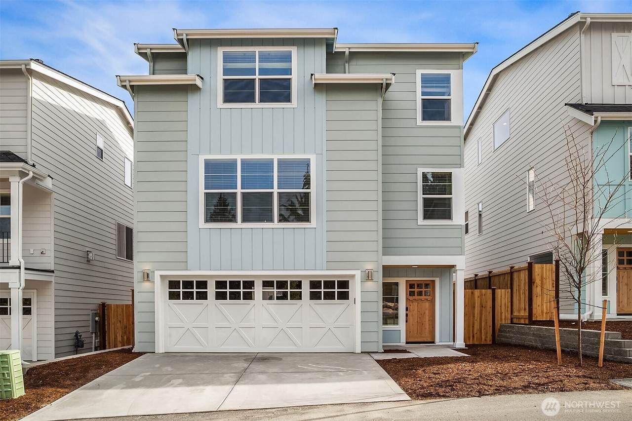 20 160th Place - Photo 1