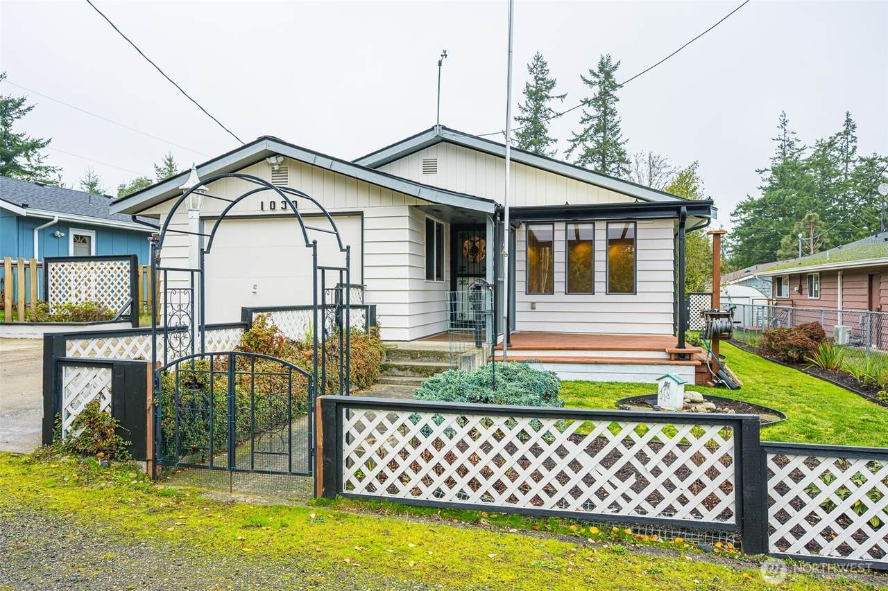 1030 11th Street - Photo 1