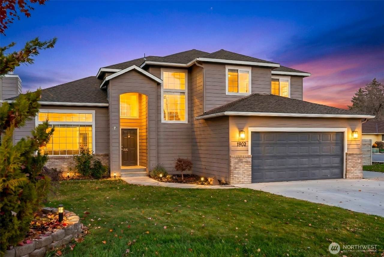 1902 Hideaway Place - Photo 1