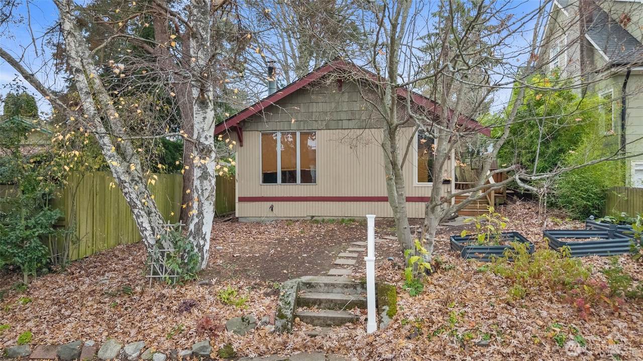 4338 Willow Street - Photo 1