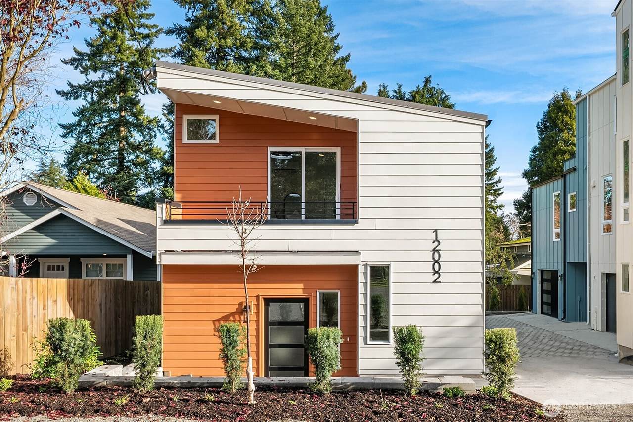 12002 20th Street - Photo 1