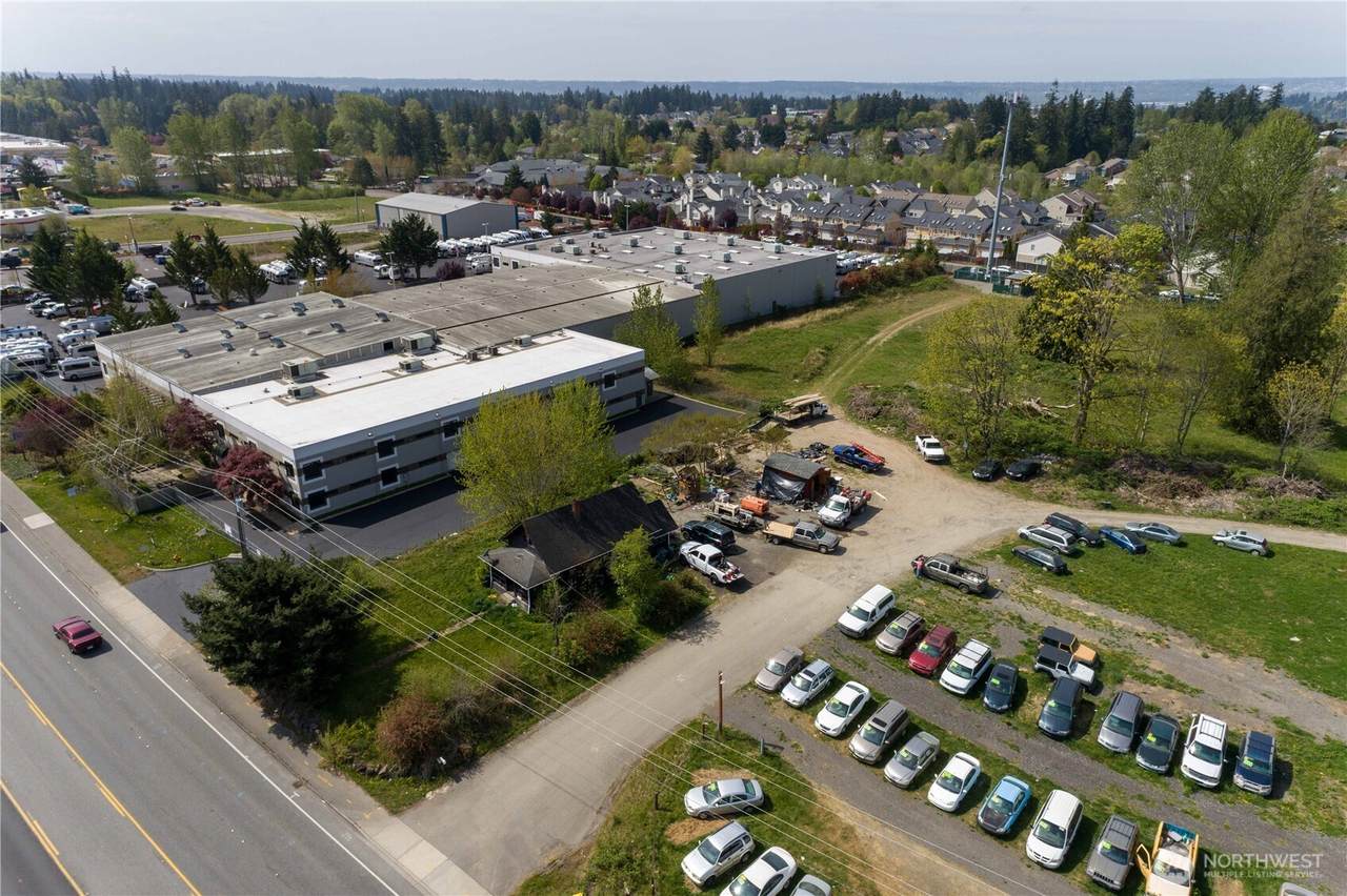 200 Meridian Avenue - Photo 1