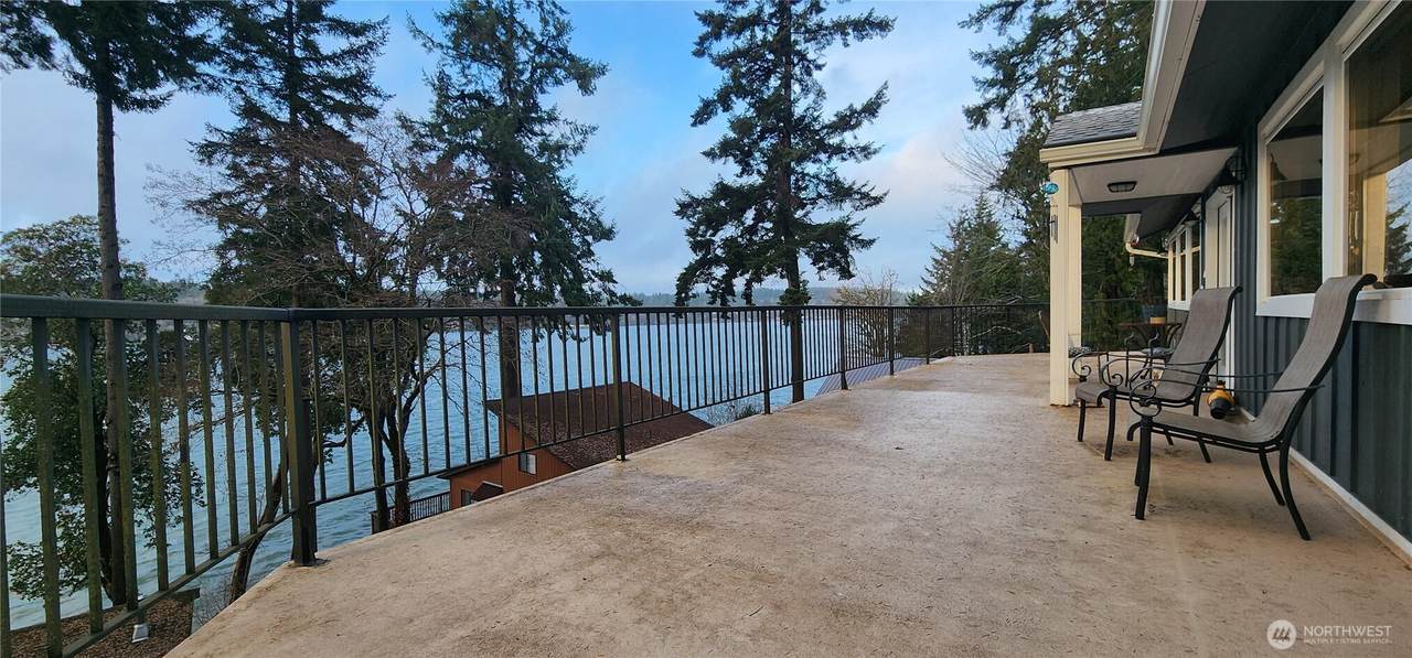 291 E Midway - Photo 1