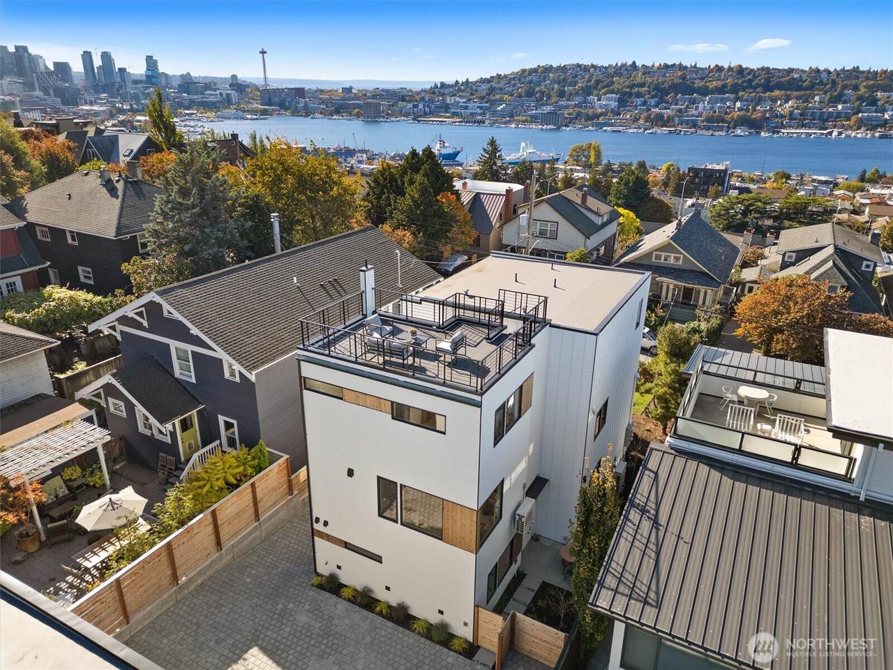 2214 Broadway - Photo 1