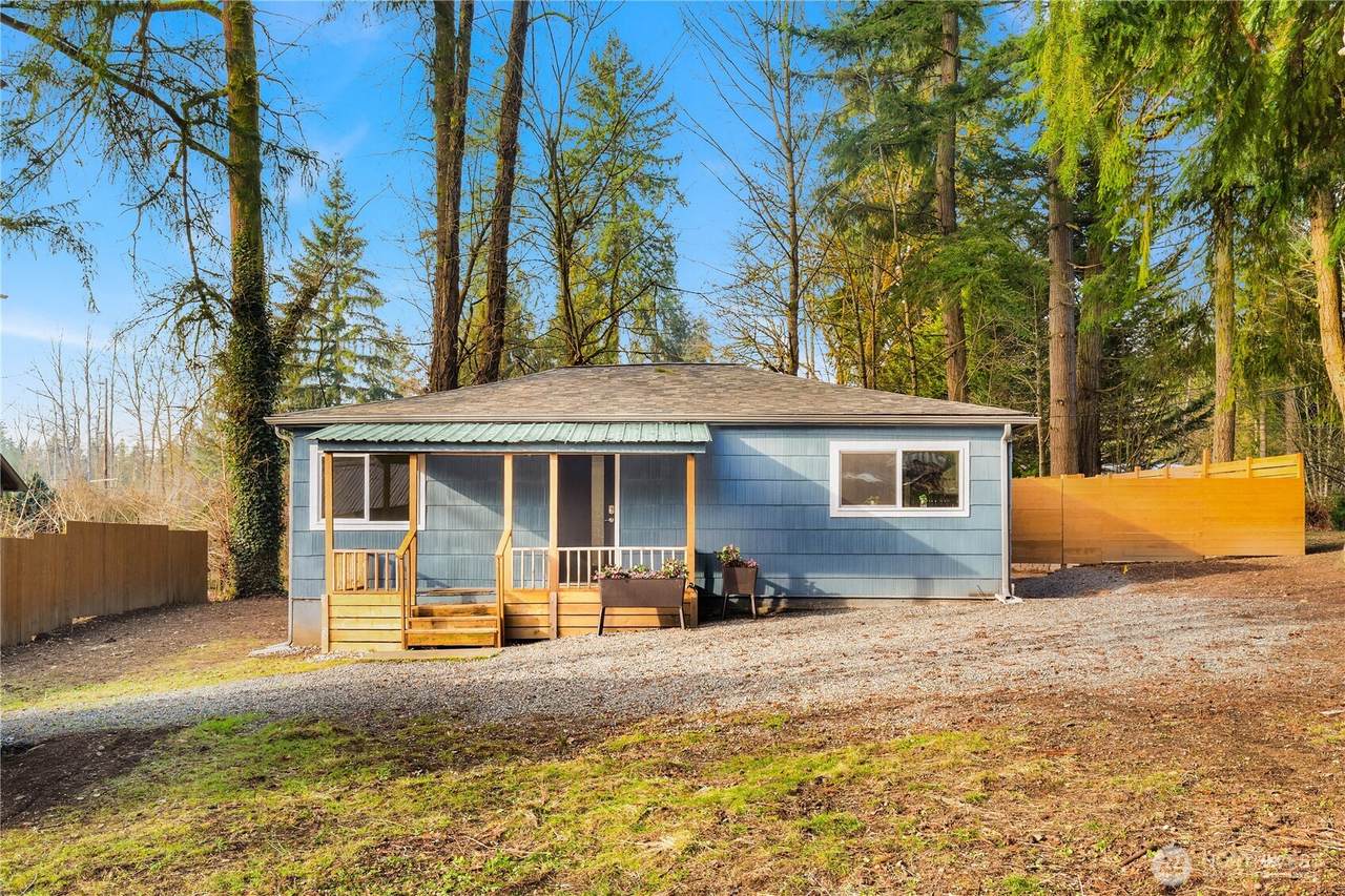 18621 183rd Street - Photo 1