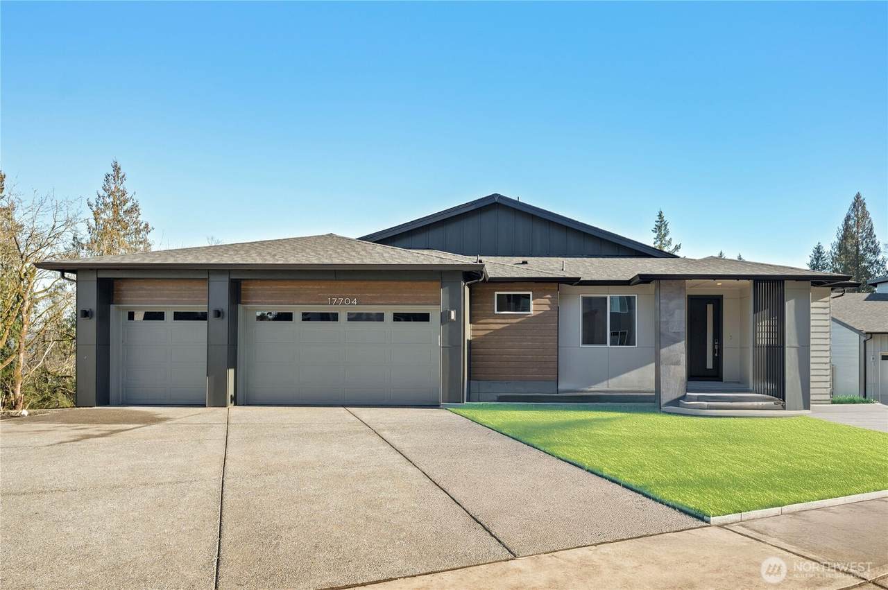 17809 142nd Avenue - Photo 1