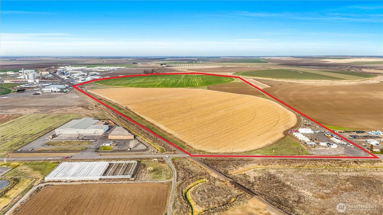 1450 Cunningham Road - Photo 1