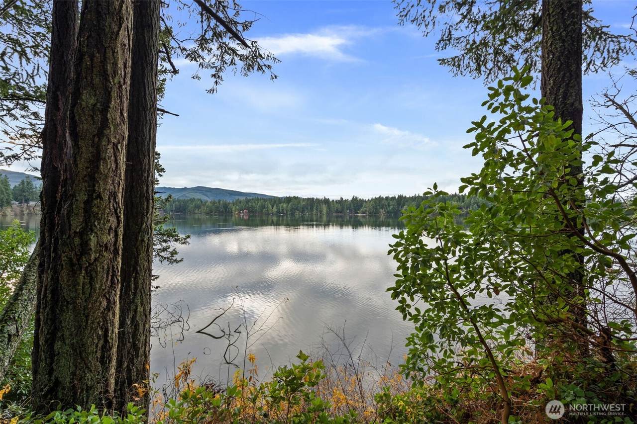 18129 Sundown Court - Photo 1