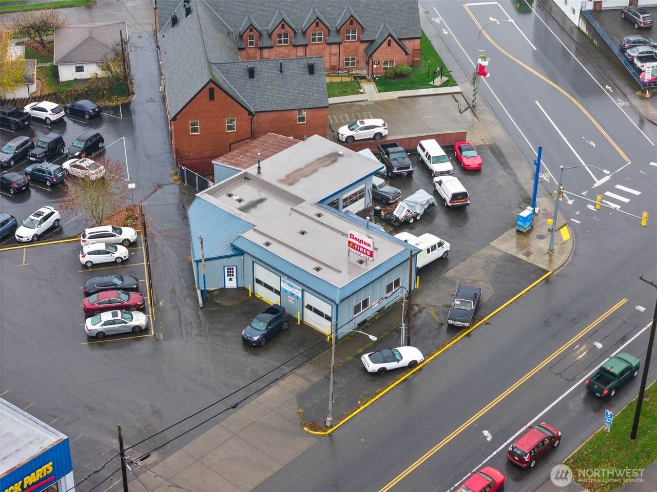 13 Market Boulevard - Photo 1
