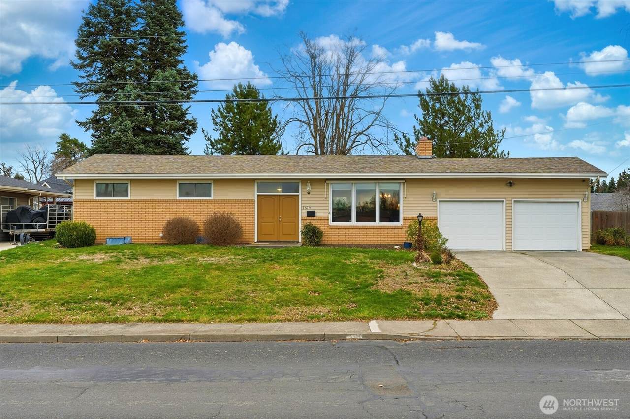 1619 Fern Avenue - Photo 1