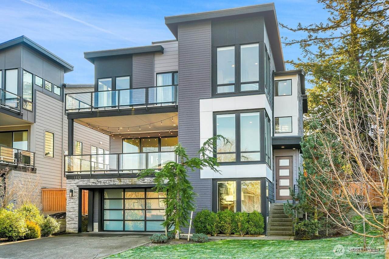 1113 39th Court - Photo 1