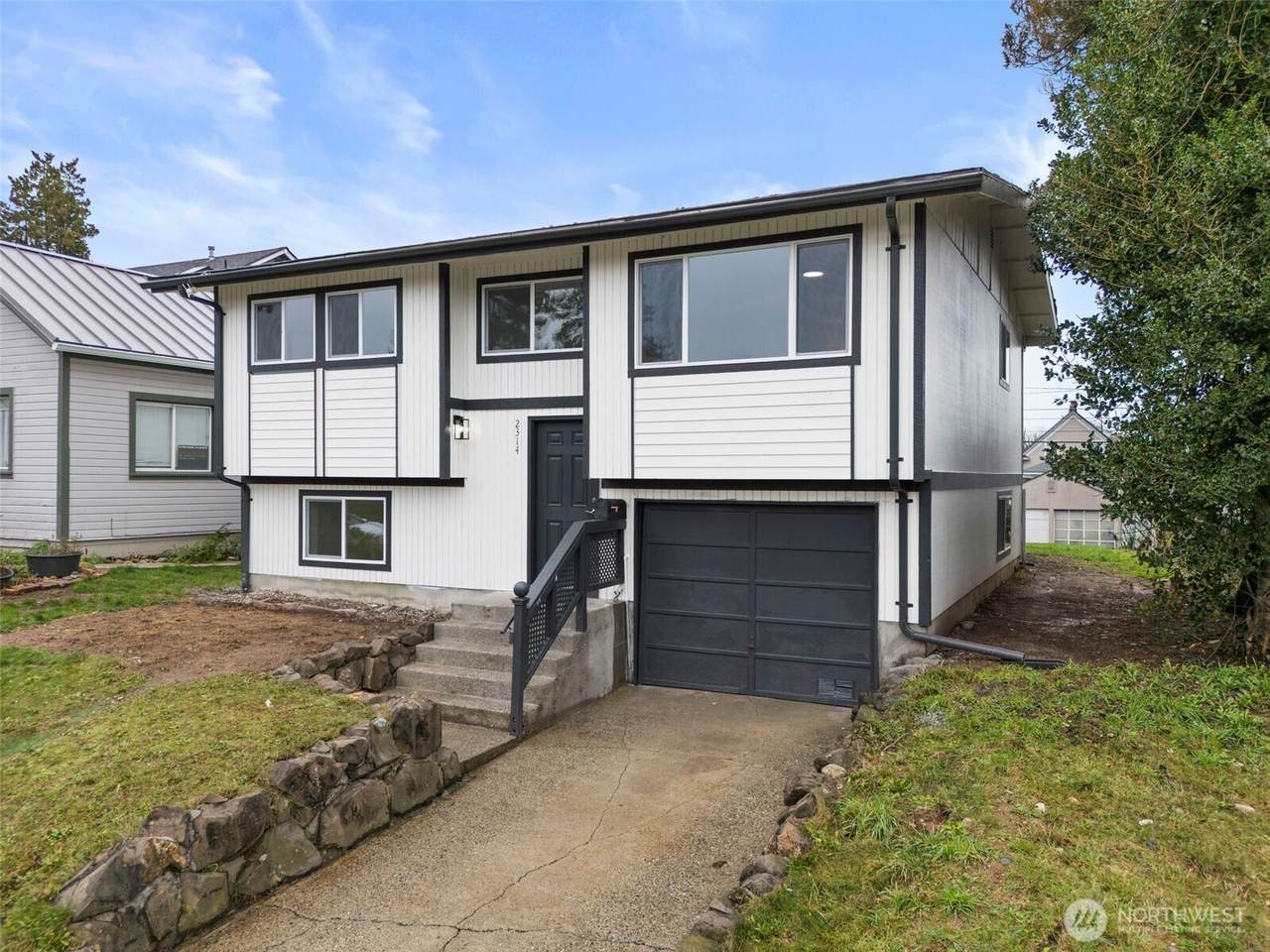 2314 L Street - Photo 1