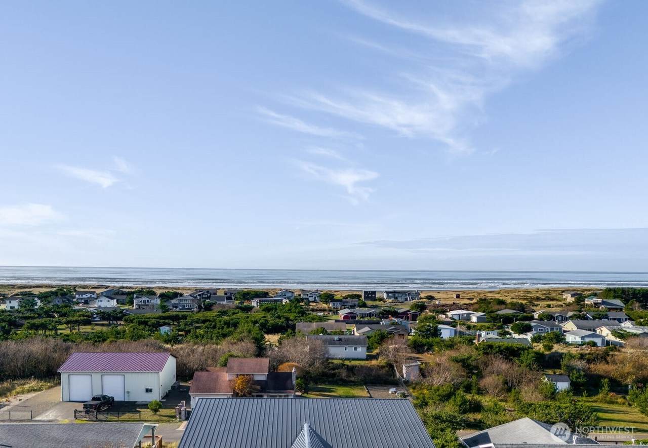 34901 J Pl - Photo 1