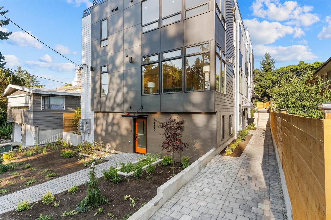 7144 47th Avenue - Photo 1