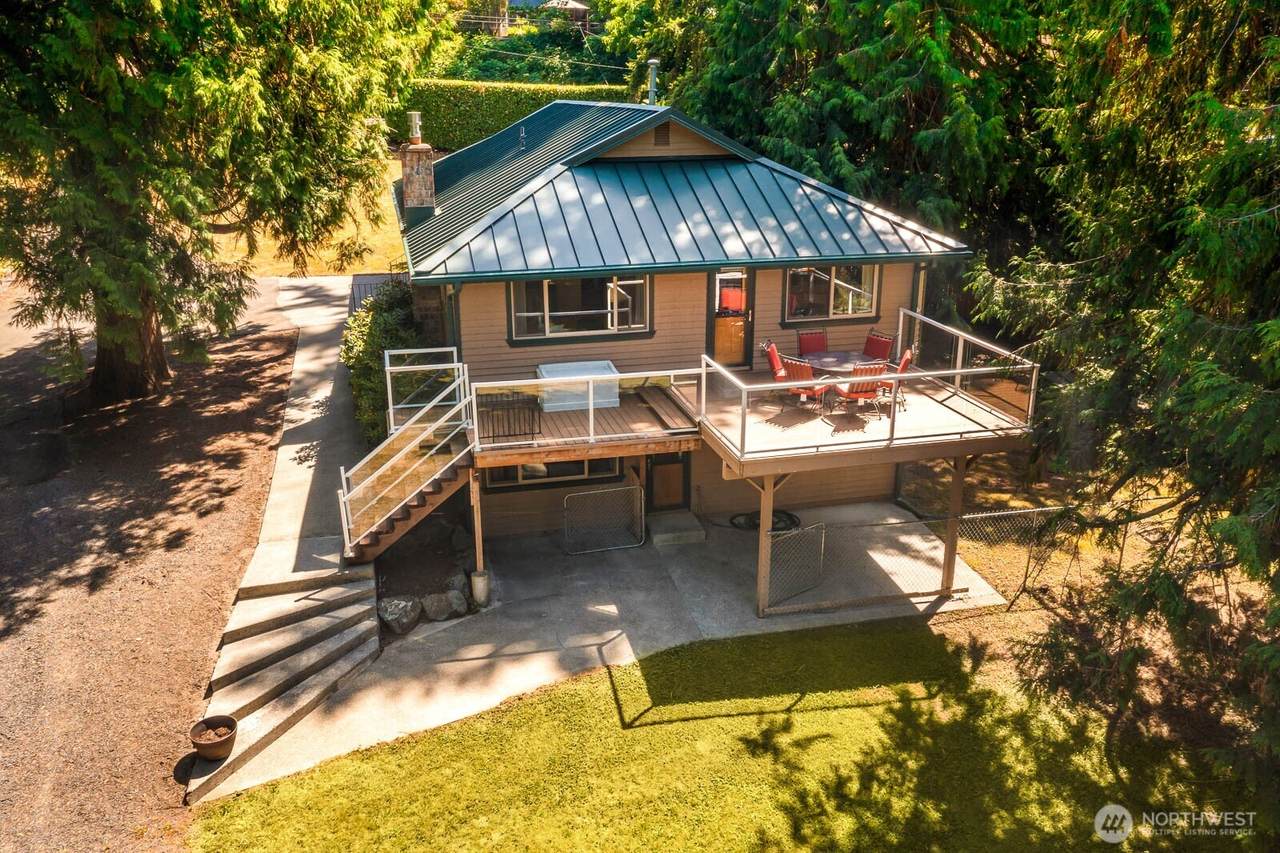 18217 83rd Avenue - Photo 1