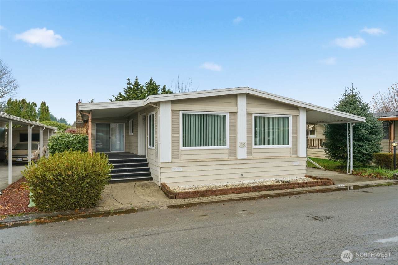 1402 22nd Street - Photo 1