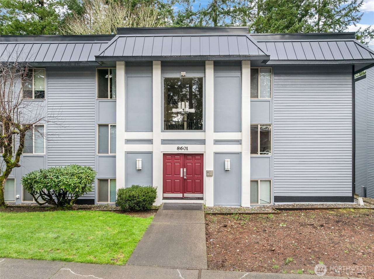 8601 Zircon Drive - Photo 1